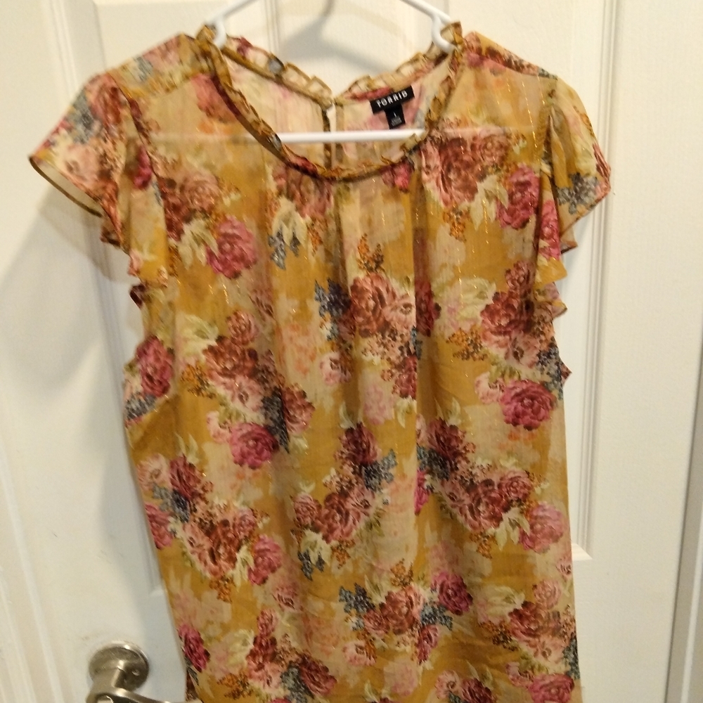 Torrid Sheer Floral Top sz 1x